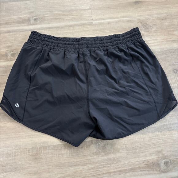 Lululemon Hotty Hot Short High-Rise Long 4" Women Size 12 Black - Picture 3 of 4